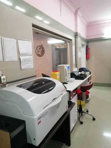 آزمایشگاه سپهر قم 4