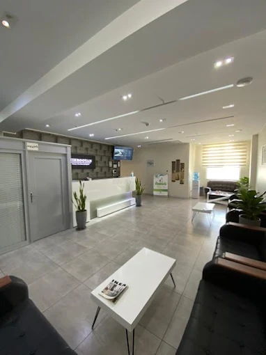 کلینیک پوست و لیزر نیک رویان کرج 5