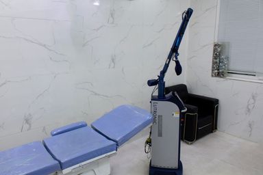 کلینیک پوست، مو و زیبایی پارسه 3