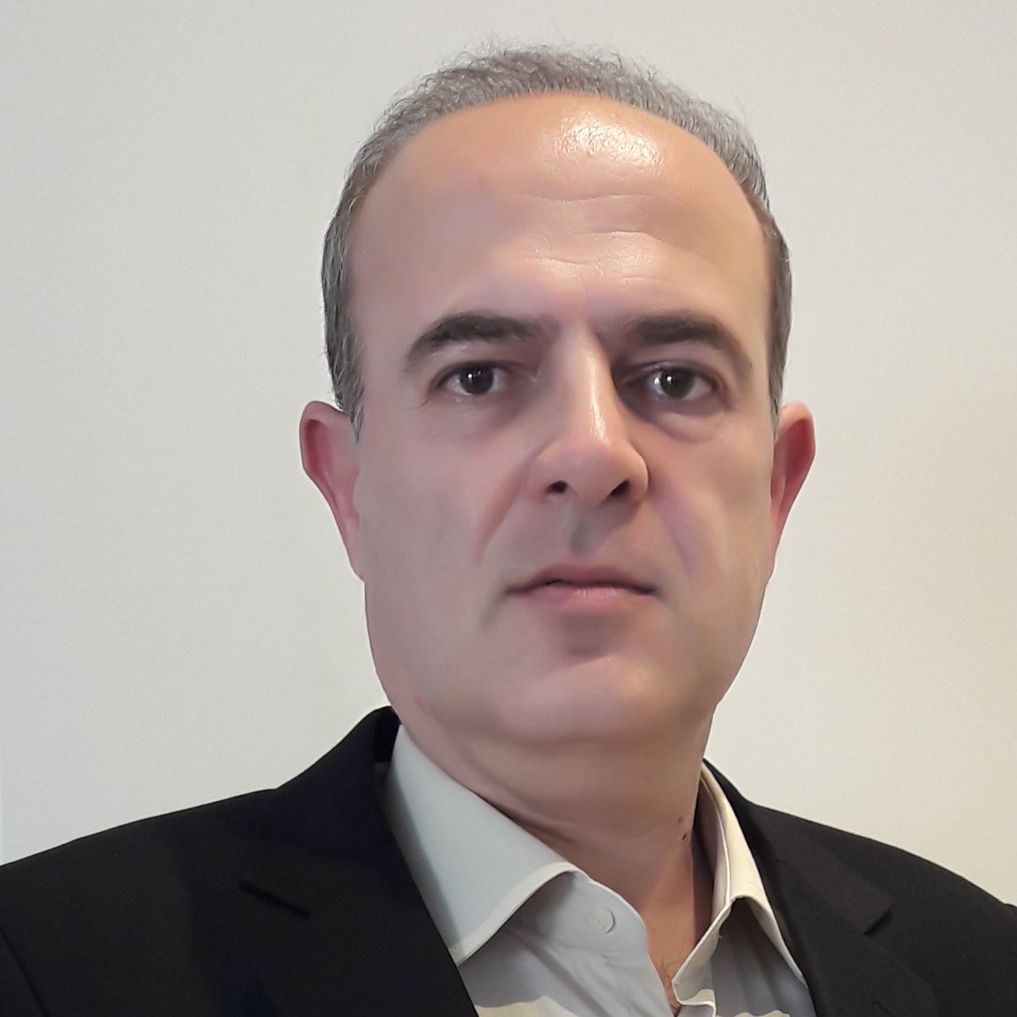 دکتر نادر جنگی اسگوئی