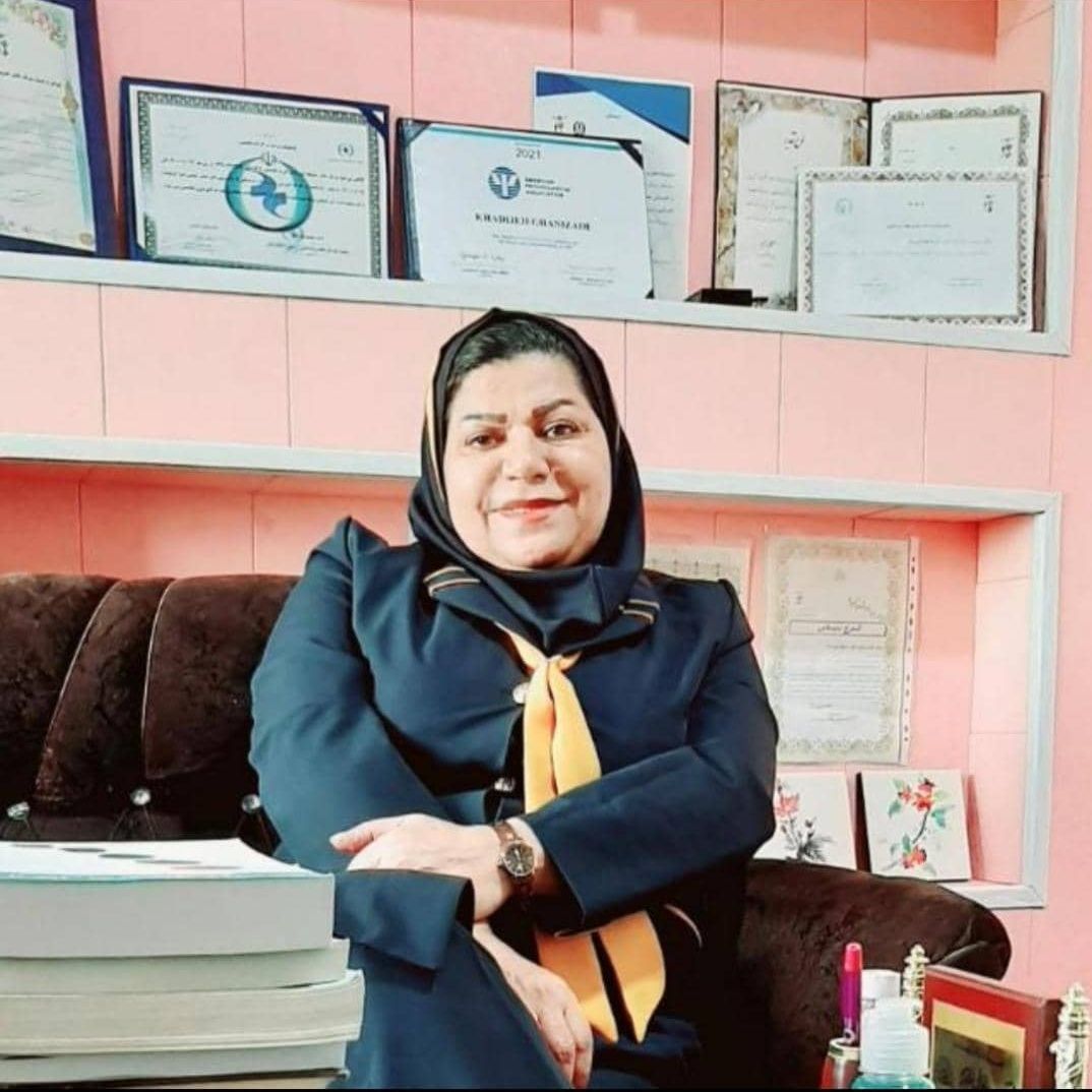 خدیجه غنی زاده