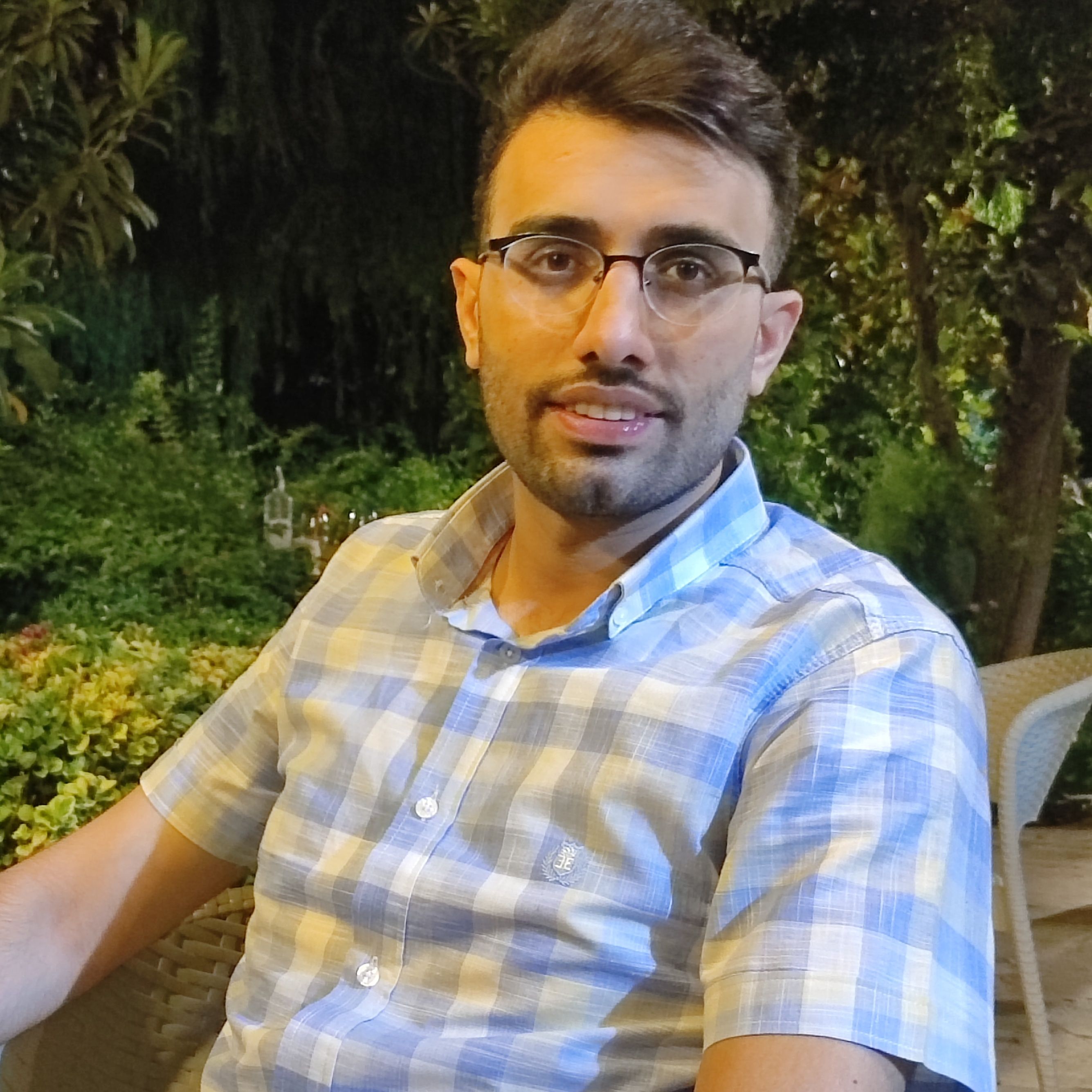 دکتر صادق آرامش