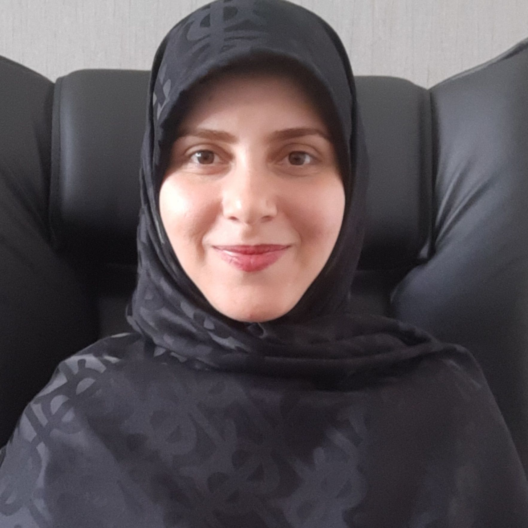 دکتر زهرا هاشمی