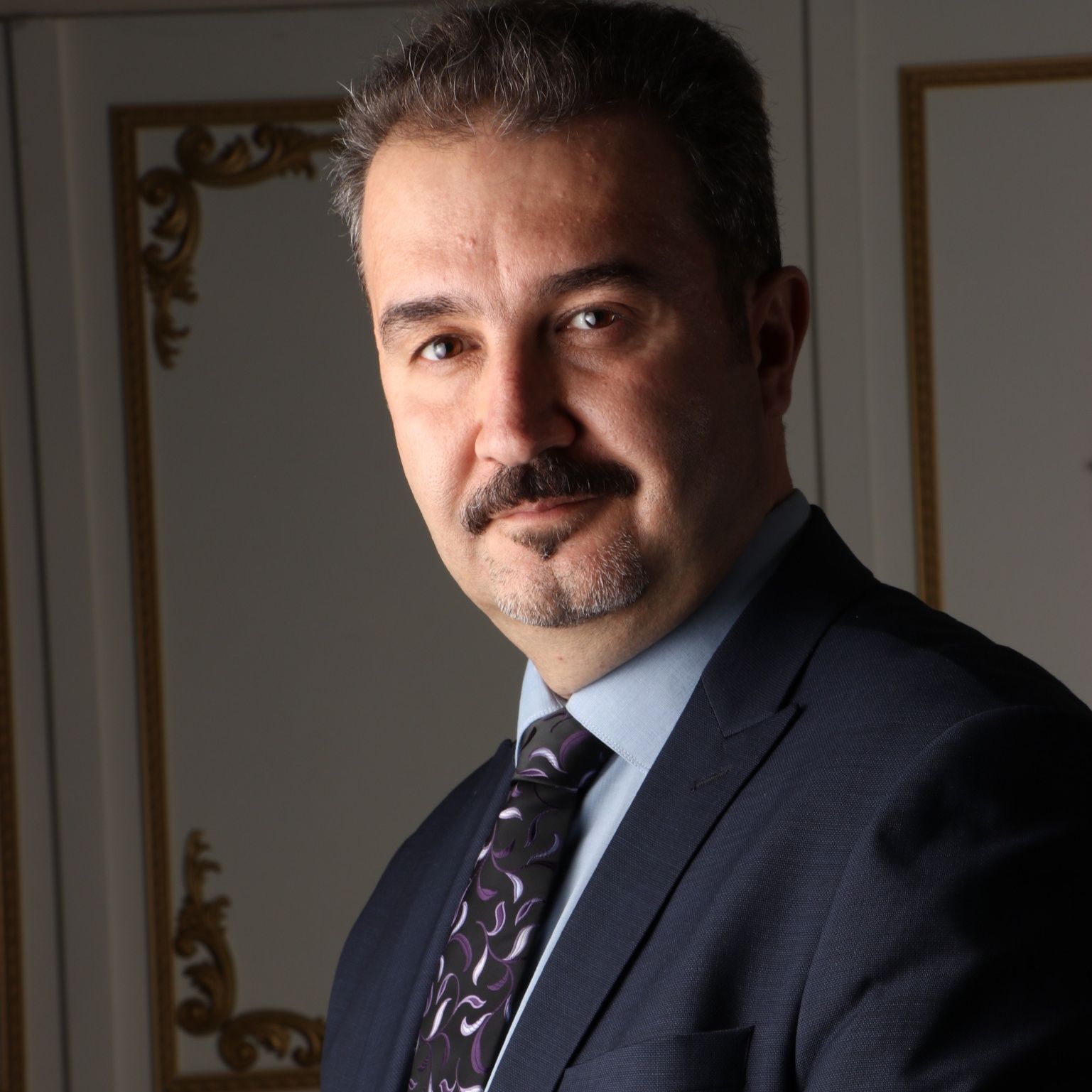 دکتر پیمان کلیم دست