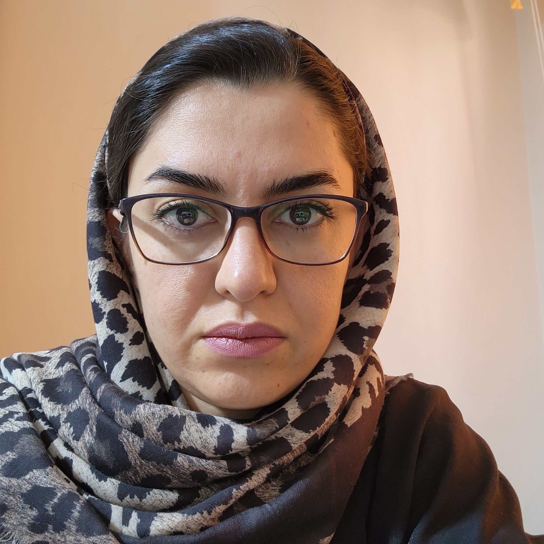 سارا جهاندارپور