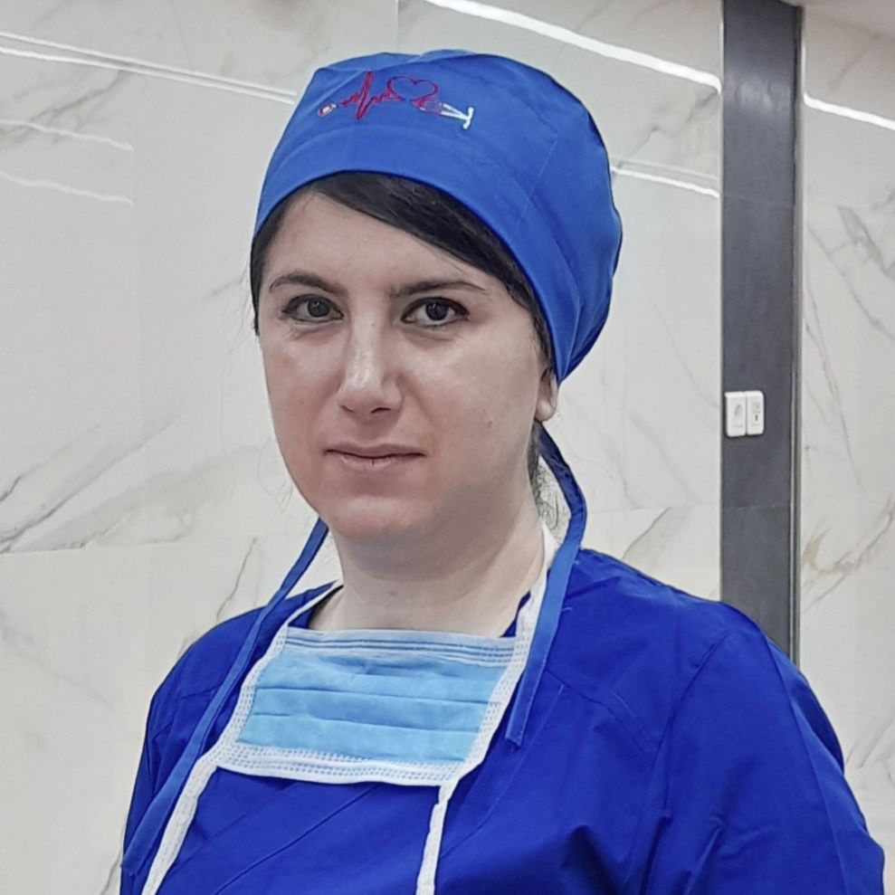 دکتر سارا نیک آفرین