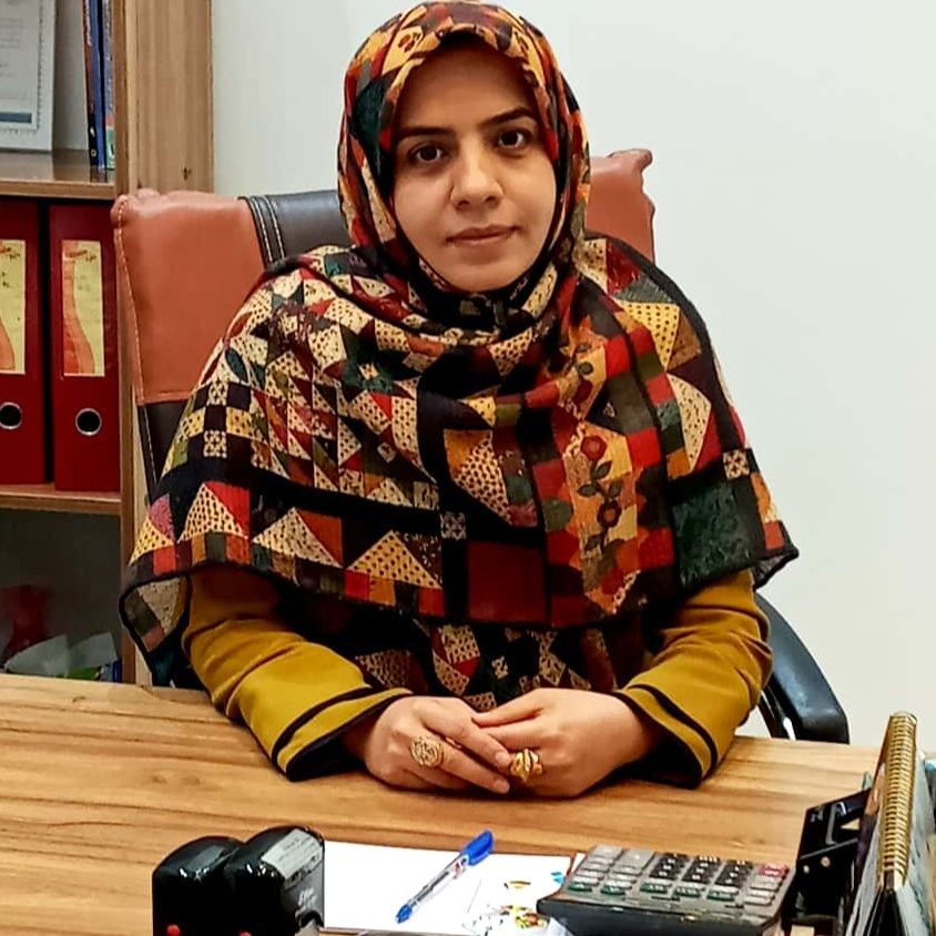 وجیهه ایزدی نجف آبادی