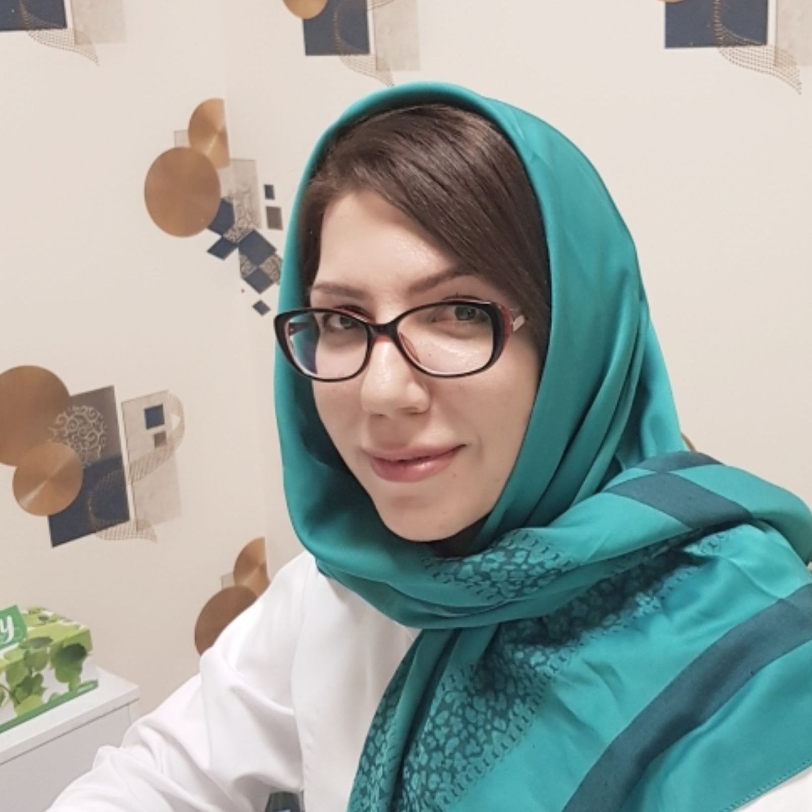 دکتر مرجان توکلی نژادکرمانی