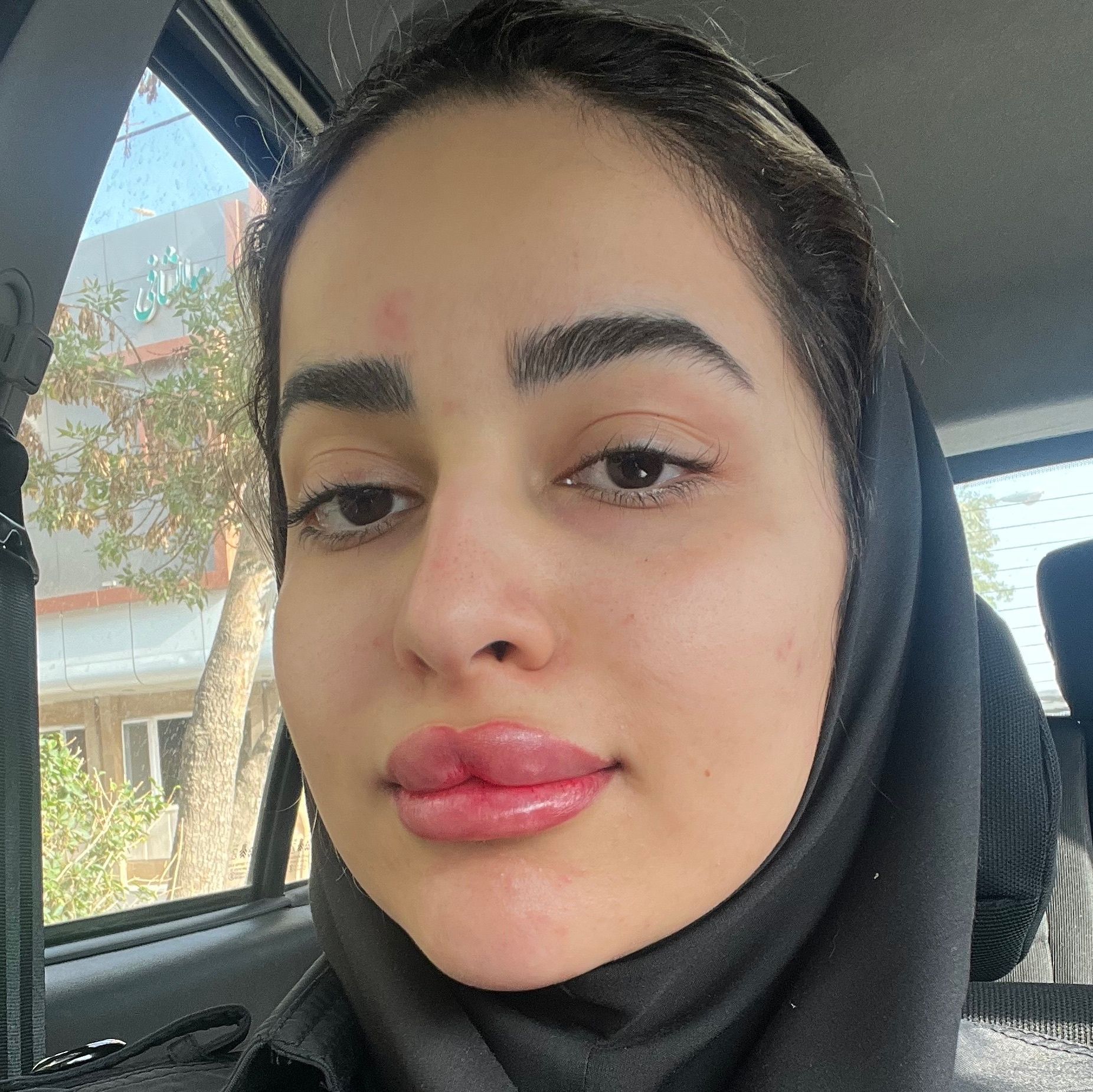 دکتر سارا بیکی نسوان