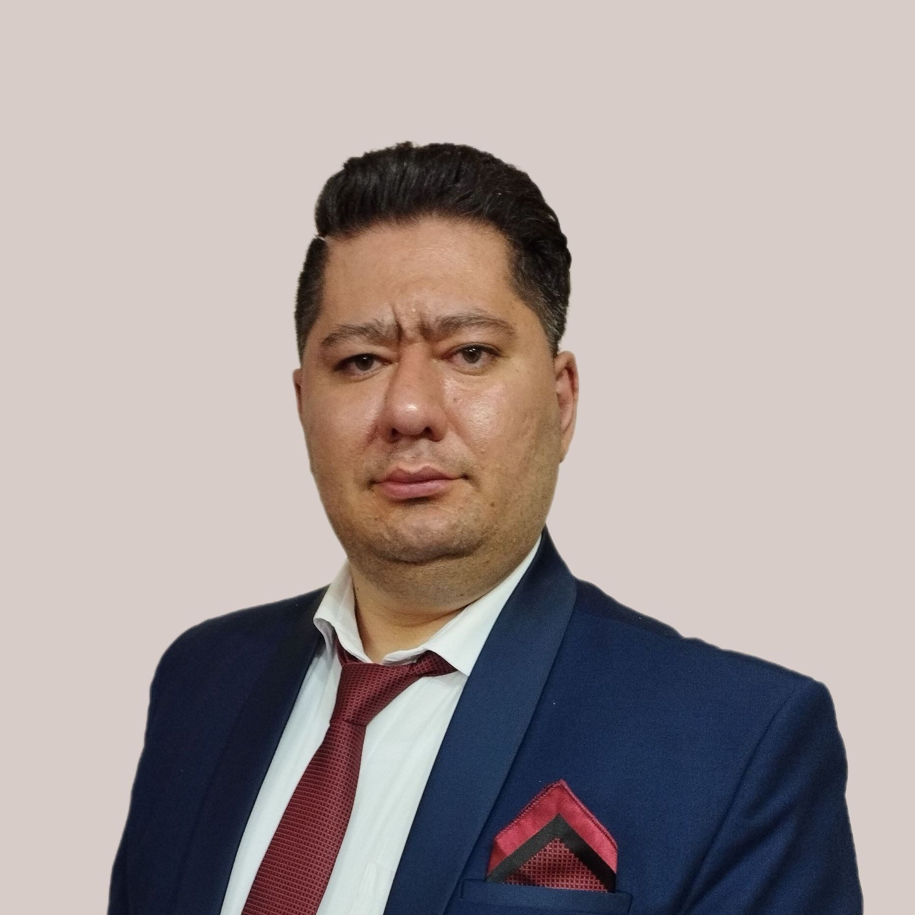 علیرضا لطفی
