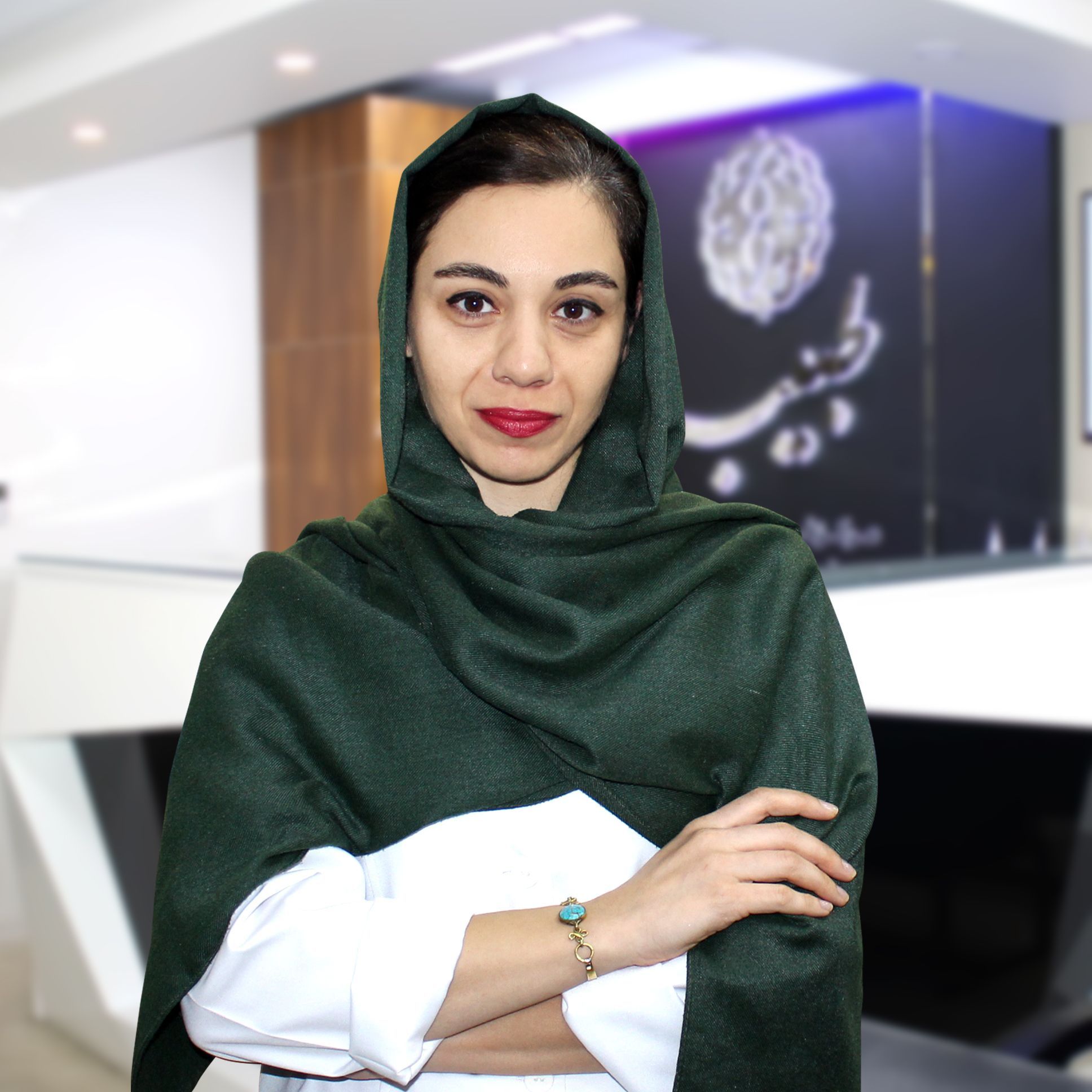 دکتر نفیسه محبی