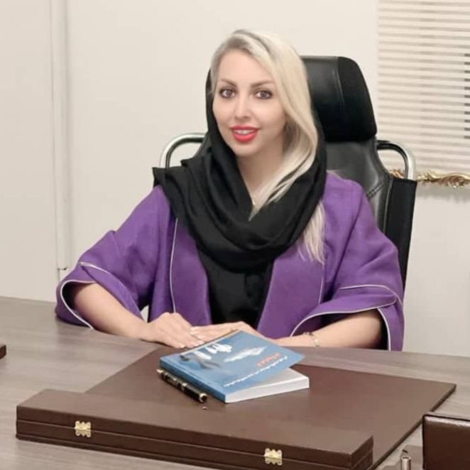 آزاده ایزد