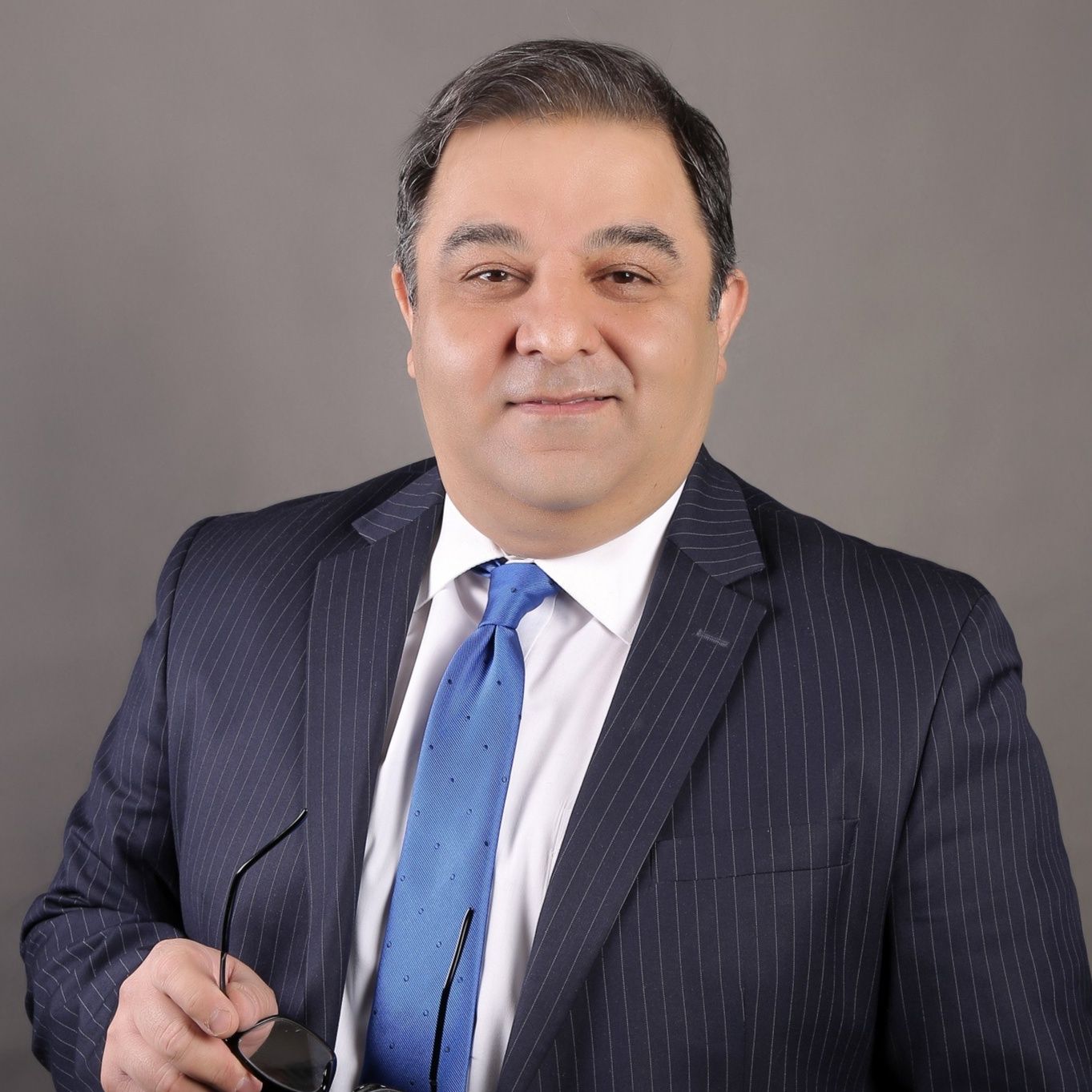 دکتر وحید حریری نیا