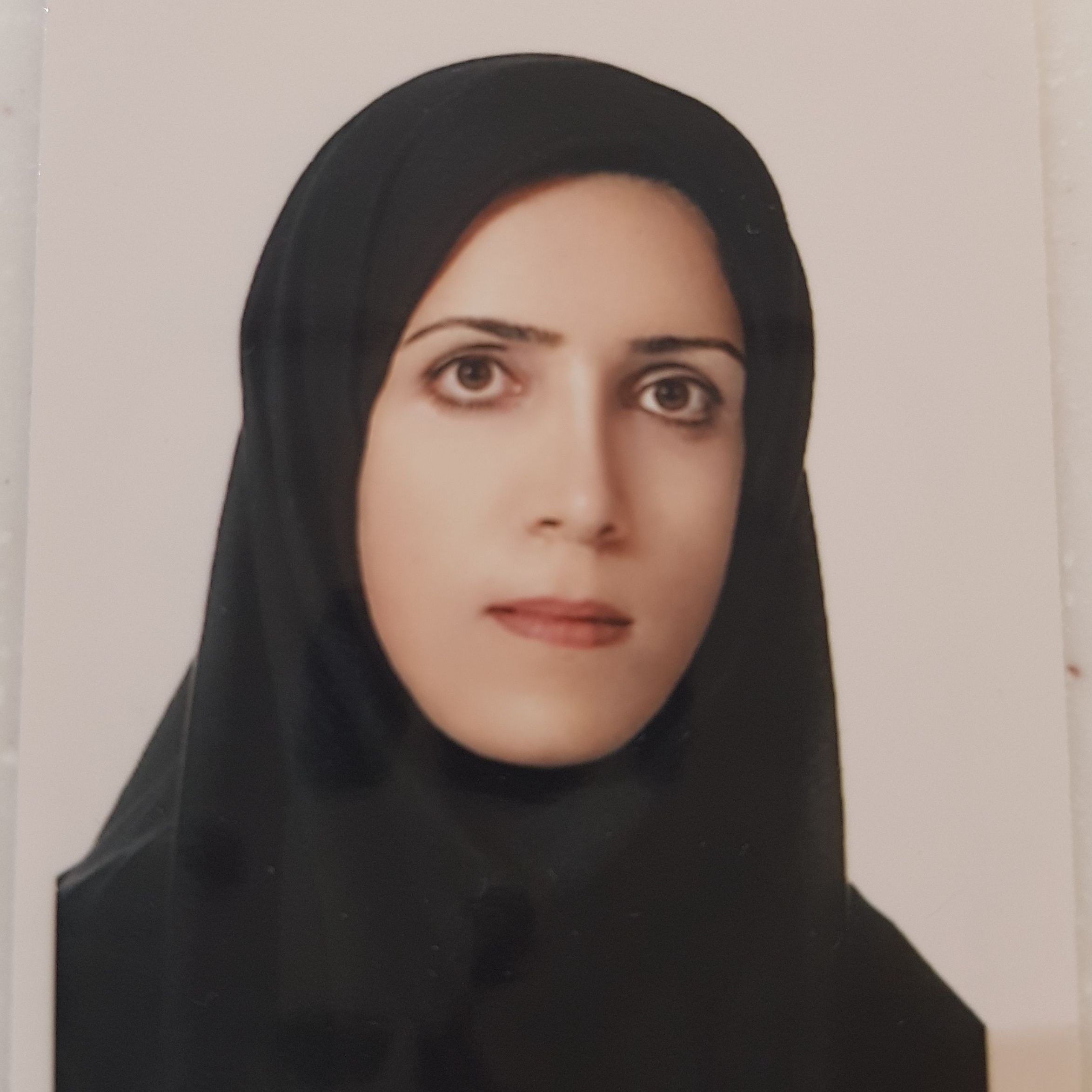 دکتر لیلا گیاه چین