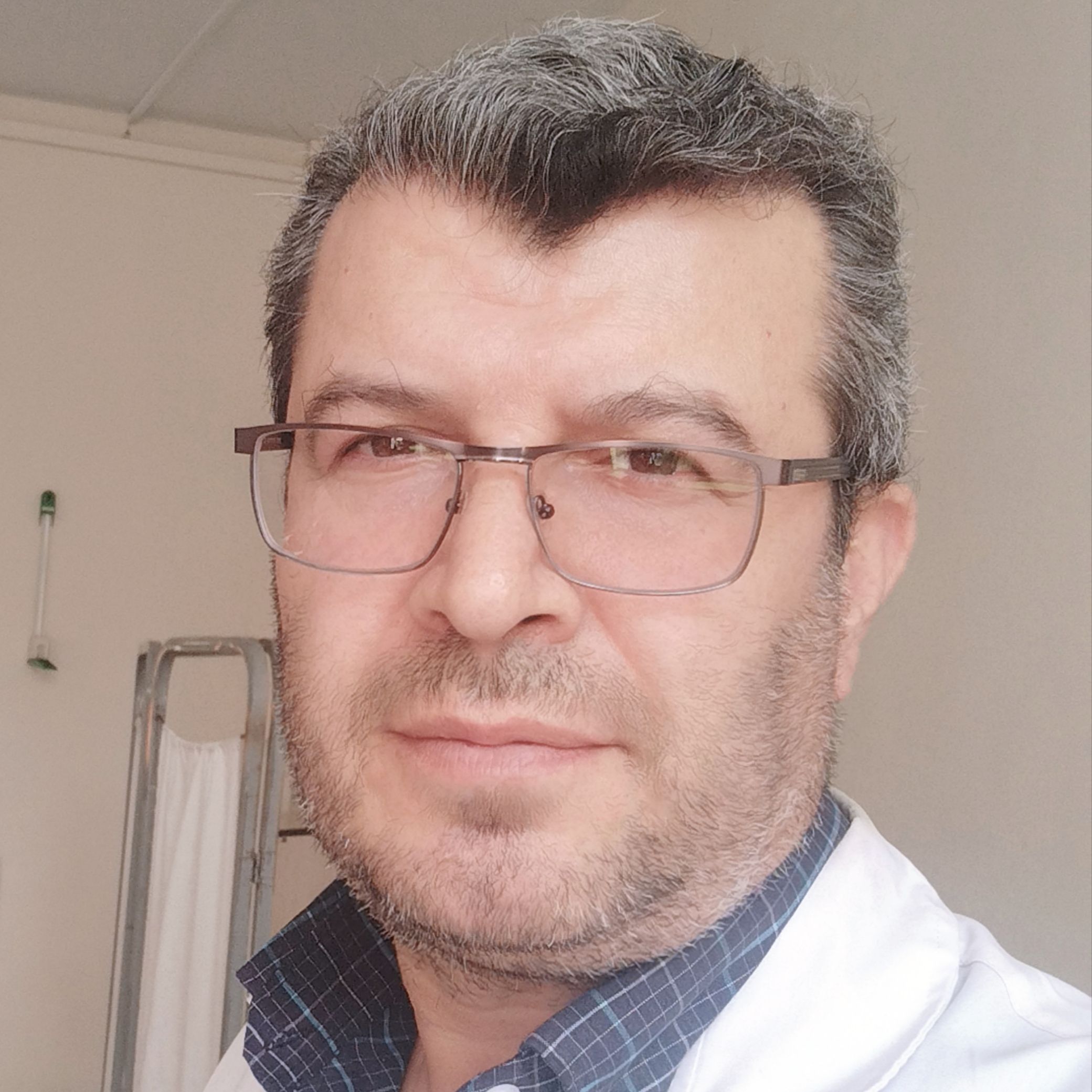 دکتر محمدرضا برزگر تهمتن