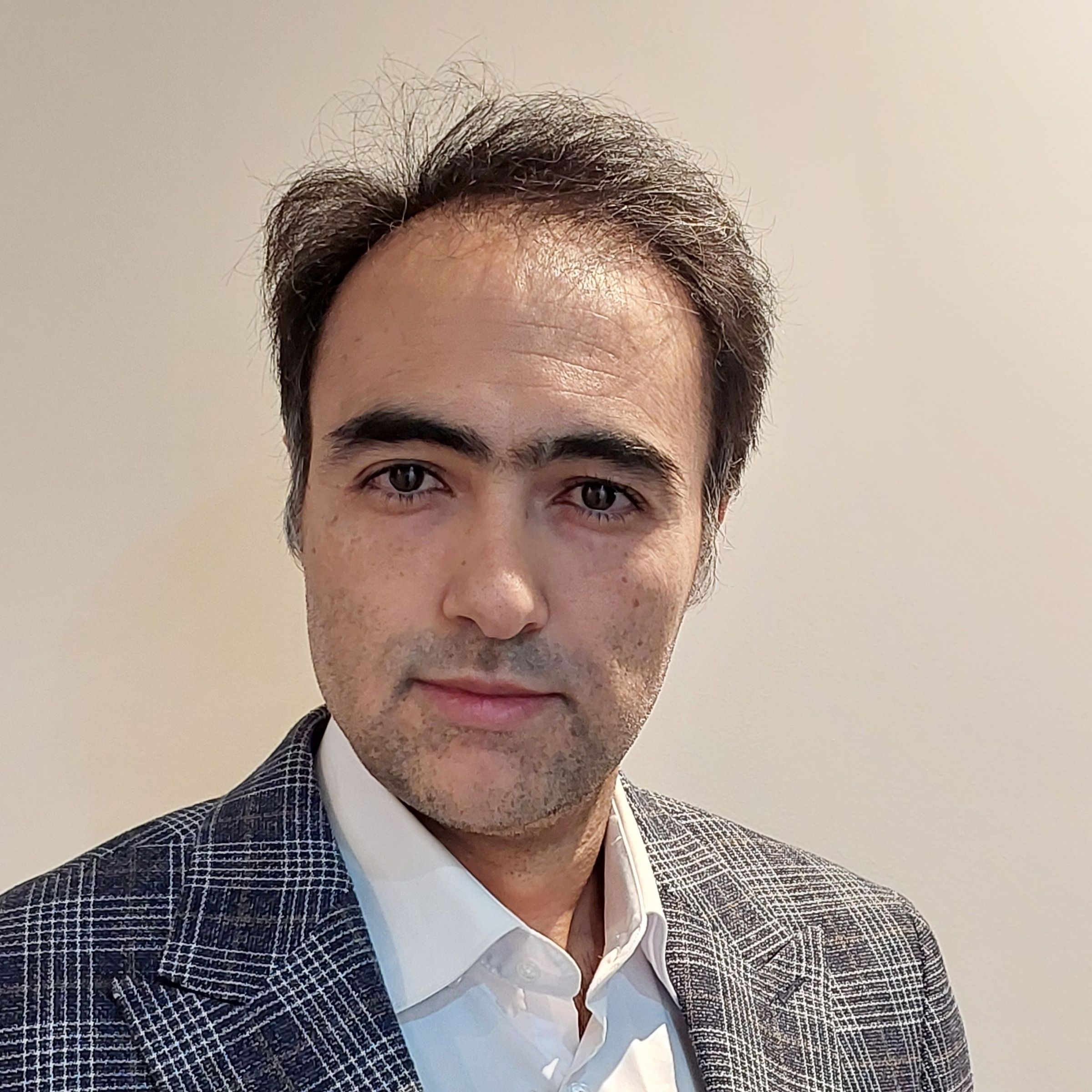 دکتر عباس صالحی