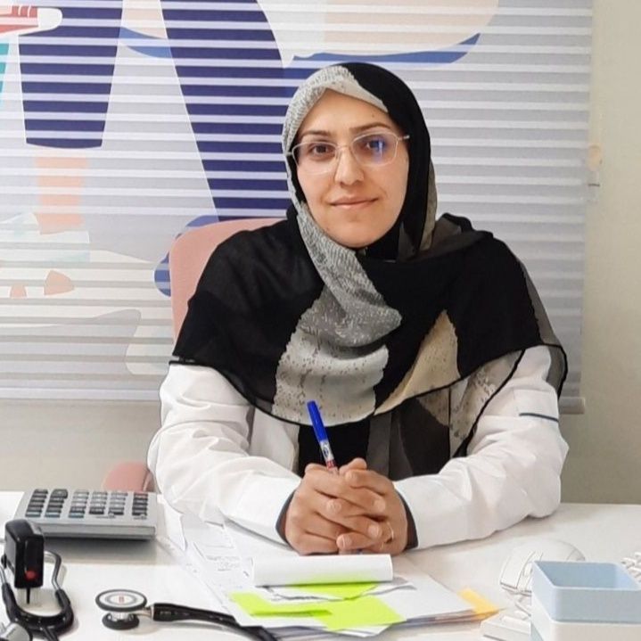 دکتر نفیسه سادات جلادتی