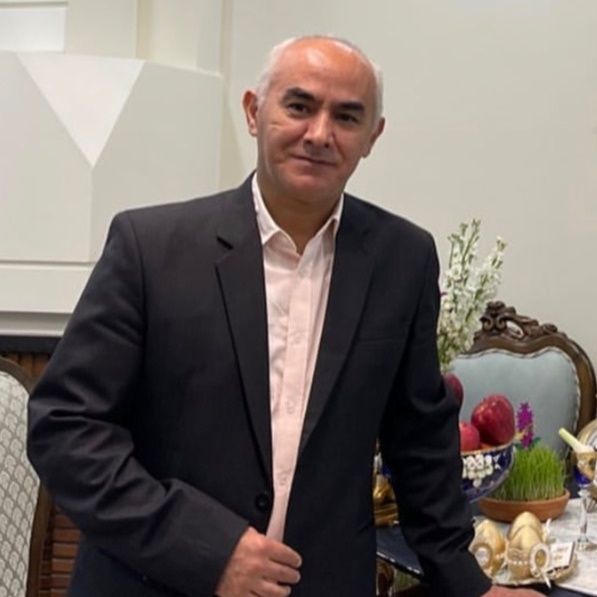دکتر نادر انوشه