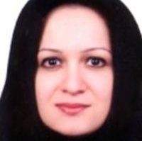 دکتر مرضیه عاشوری کنار سری