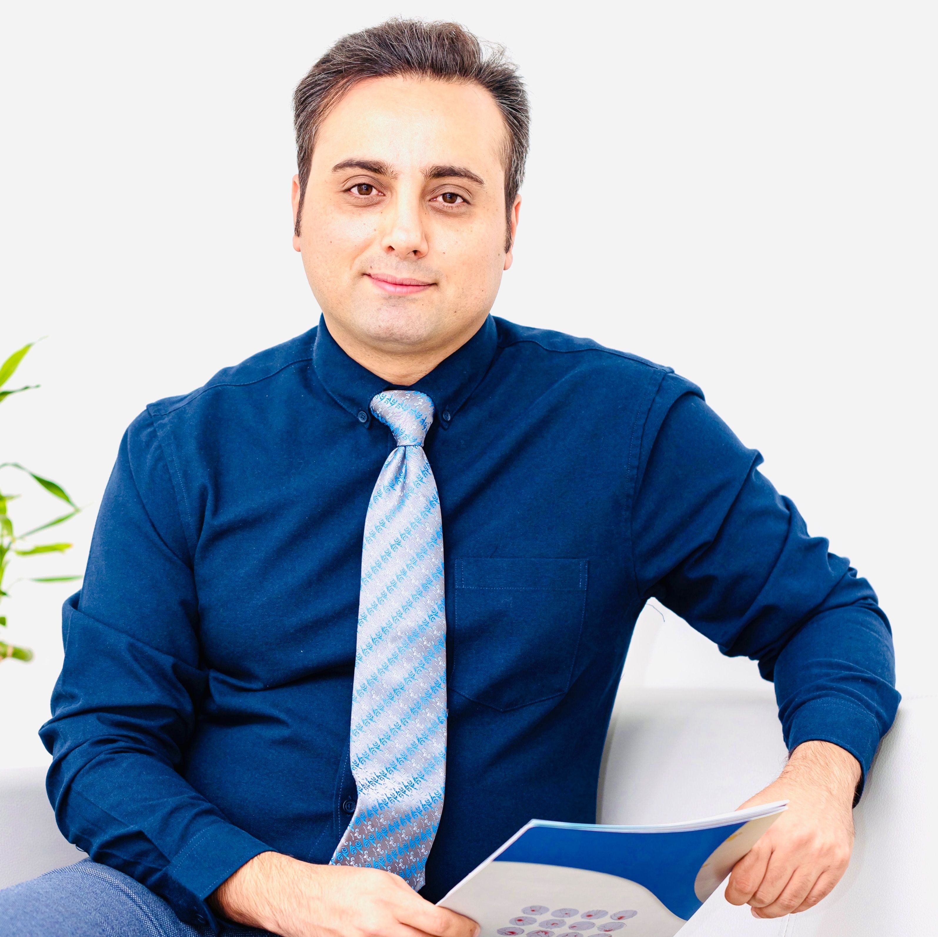 دکتر ایوب صالحی