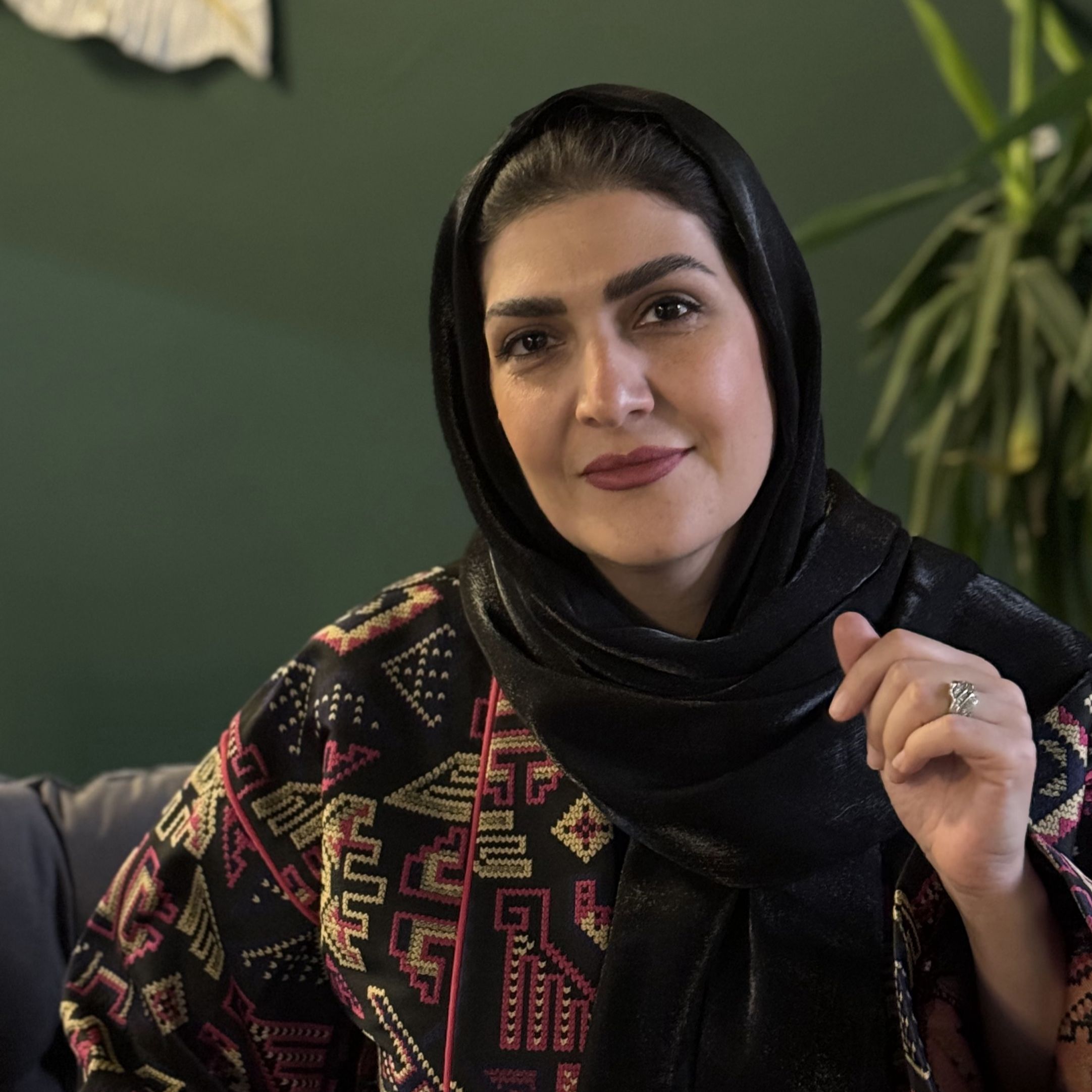 زهرا اکبری