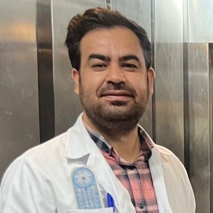دکتر منصور پاریاب