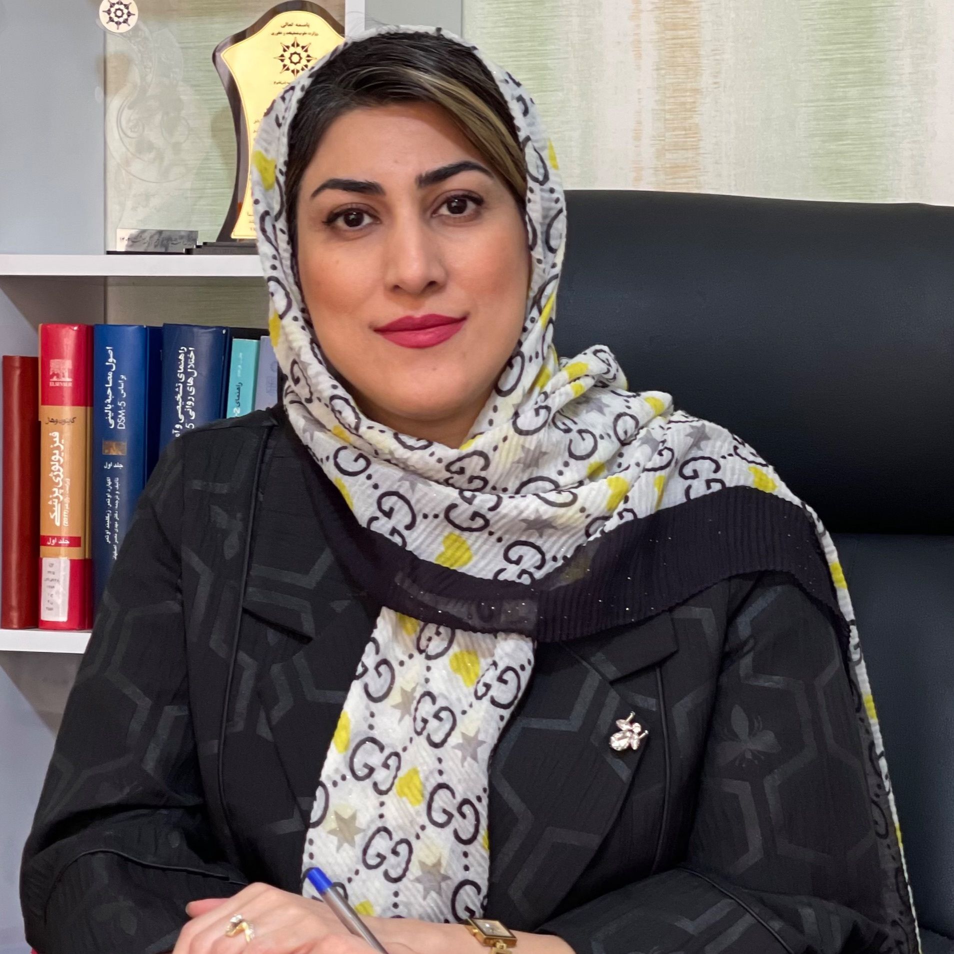 نگار پیلبان