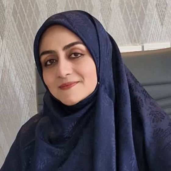 امینه سادات طباطبایی