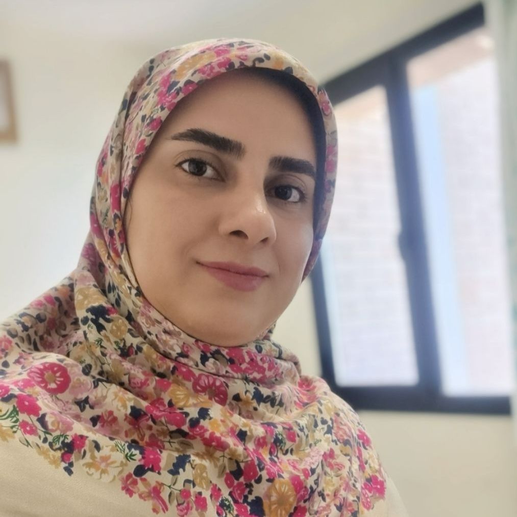 دکتر آزاده نیک رو