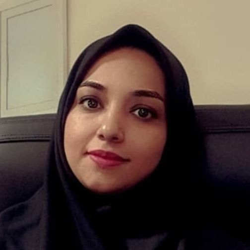 زهرا کمالی نیا