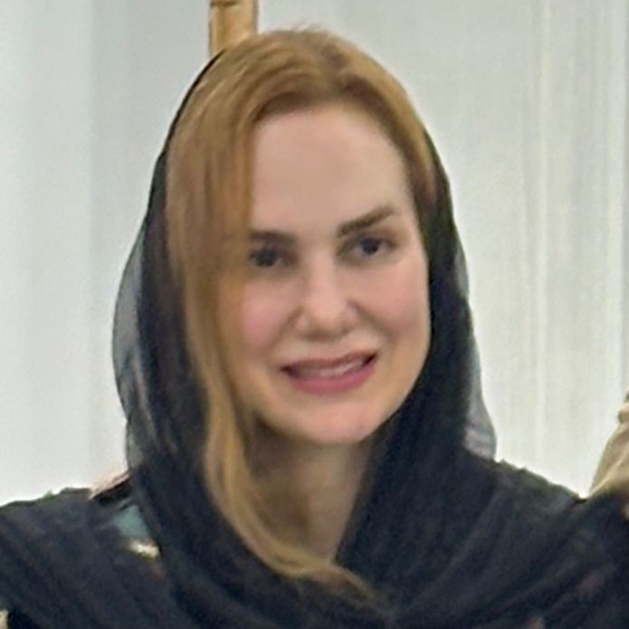 دکتر مینو عطامنش