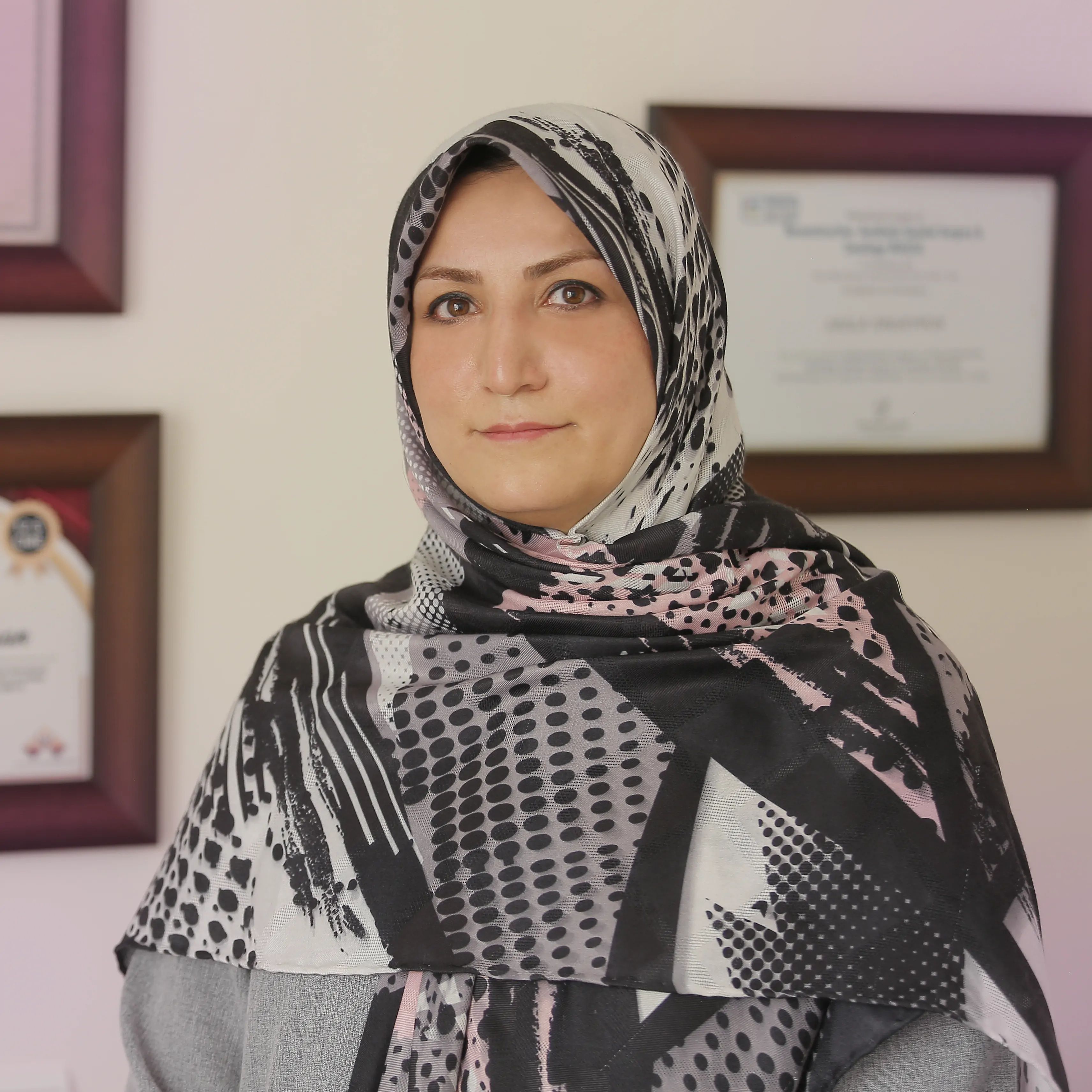 دکتر لیلا تدین
