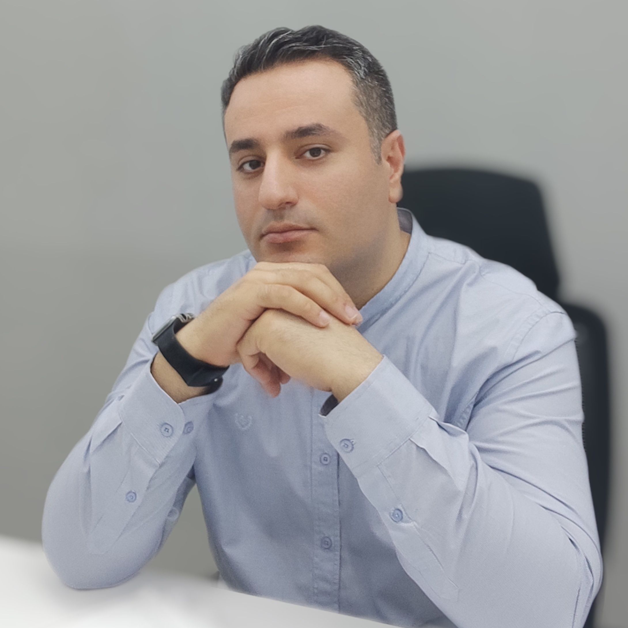 مهرداد صادقی
