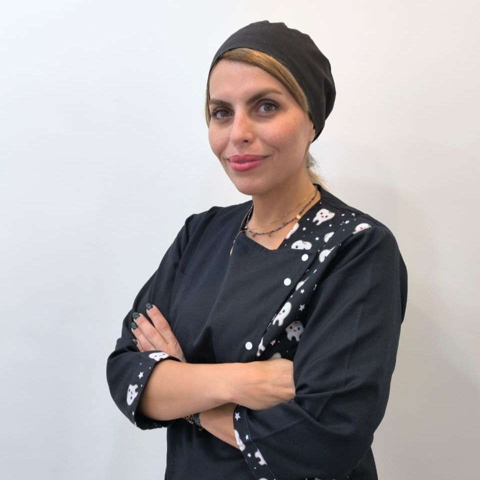 دکتر مریم شیخیه گل زردی