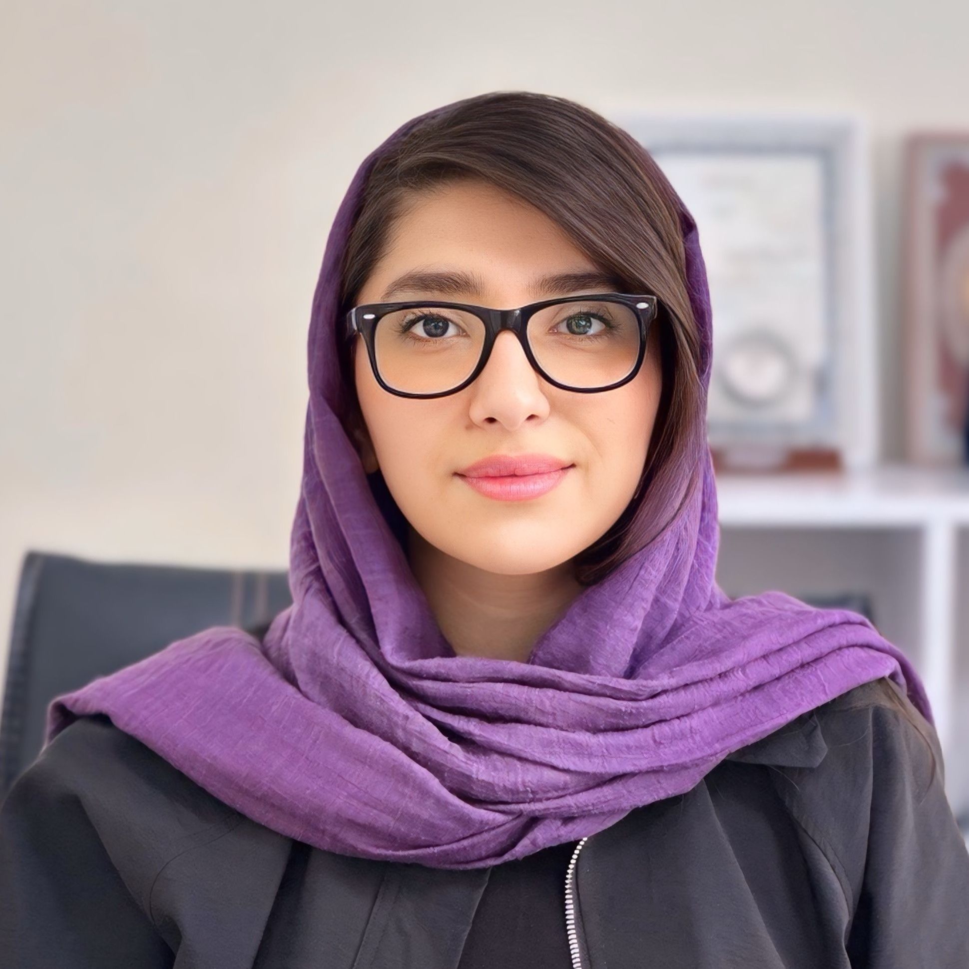 ثنا اکبری شرقی