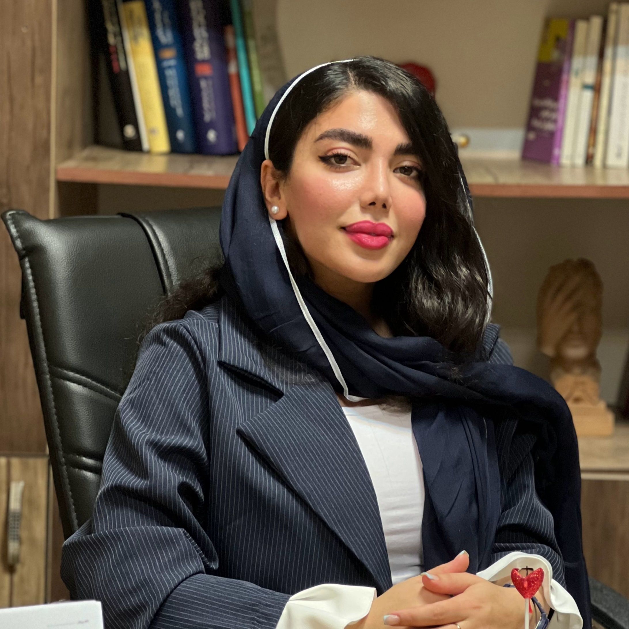افسانه کریمی