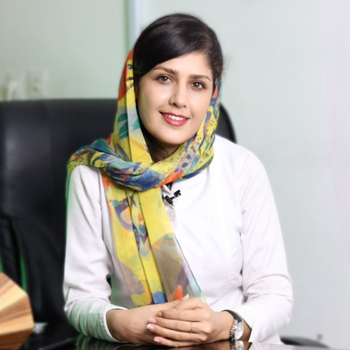 پریوش نظری