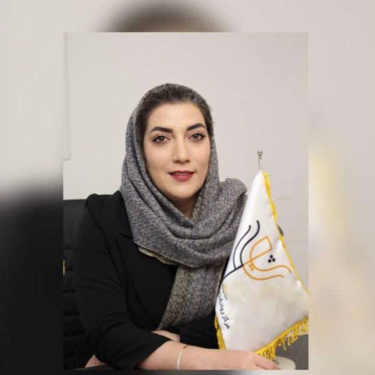 منا سیف