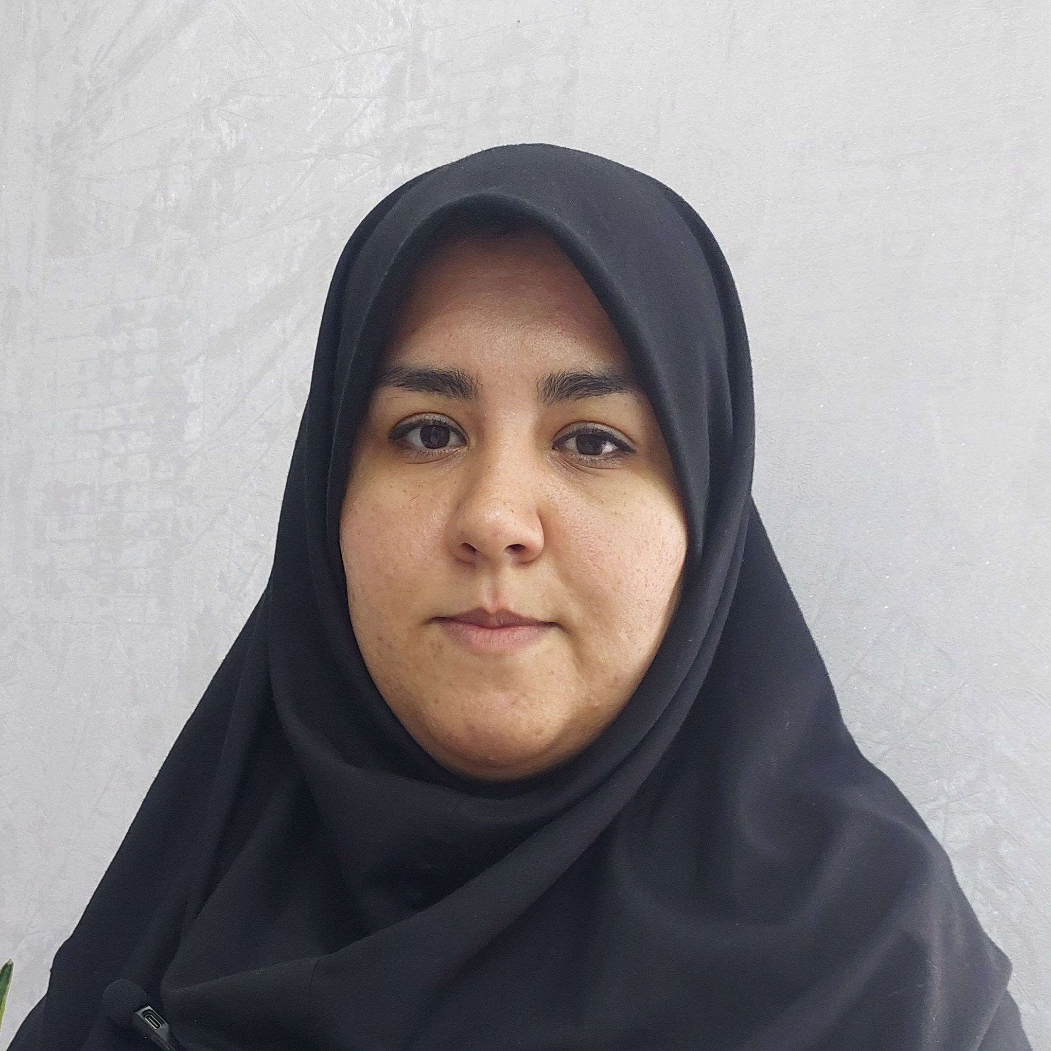 فائزه تنهائی