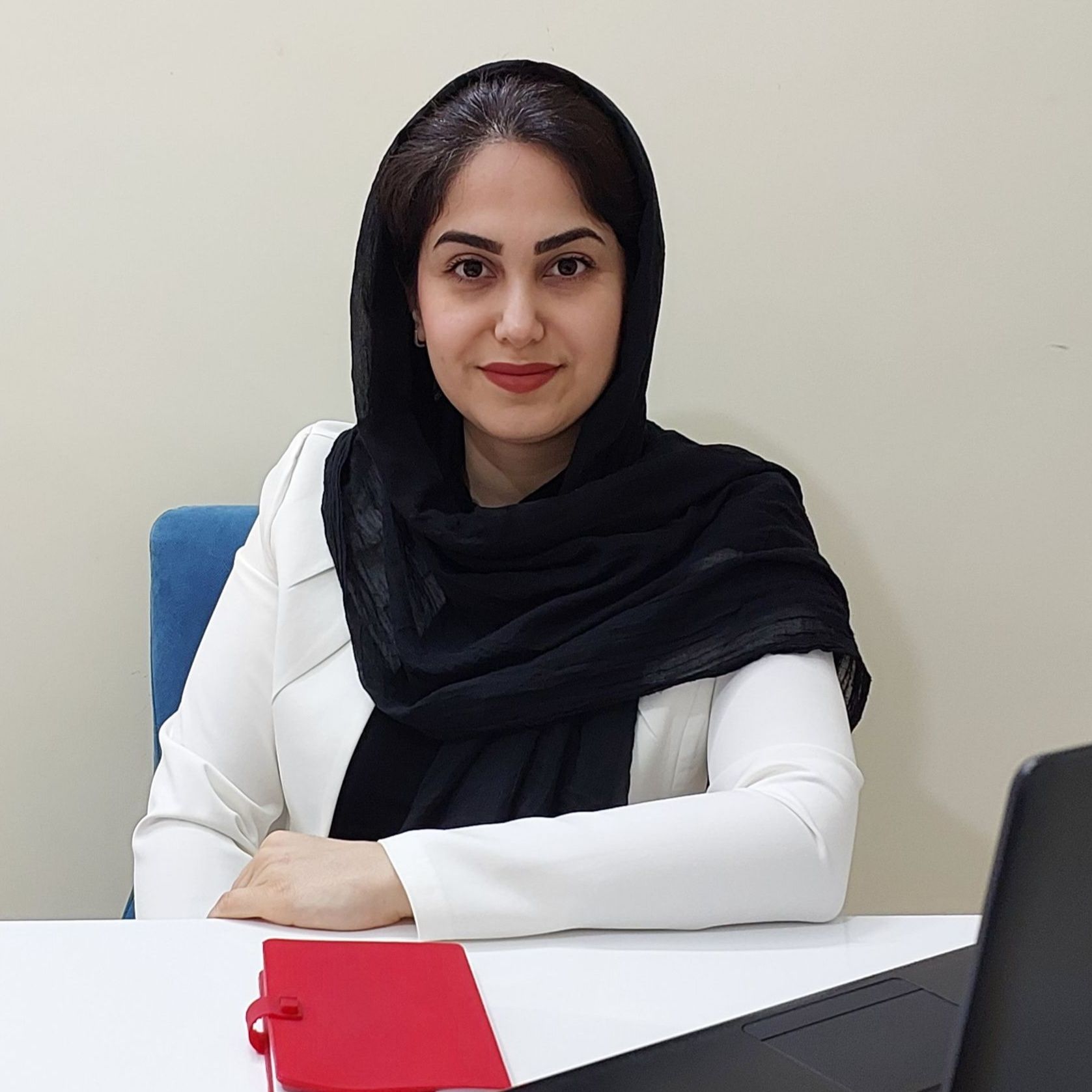 فرزانه احمدی مقدم