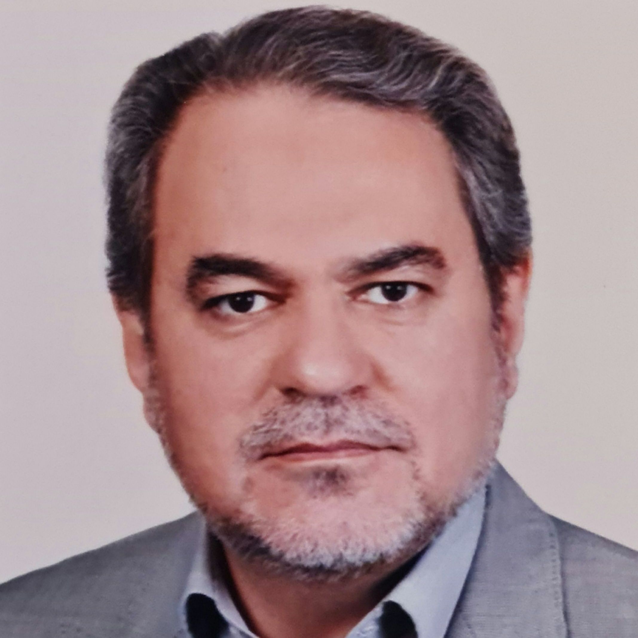 دکتر مجید سادات منصوری