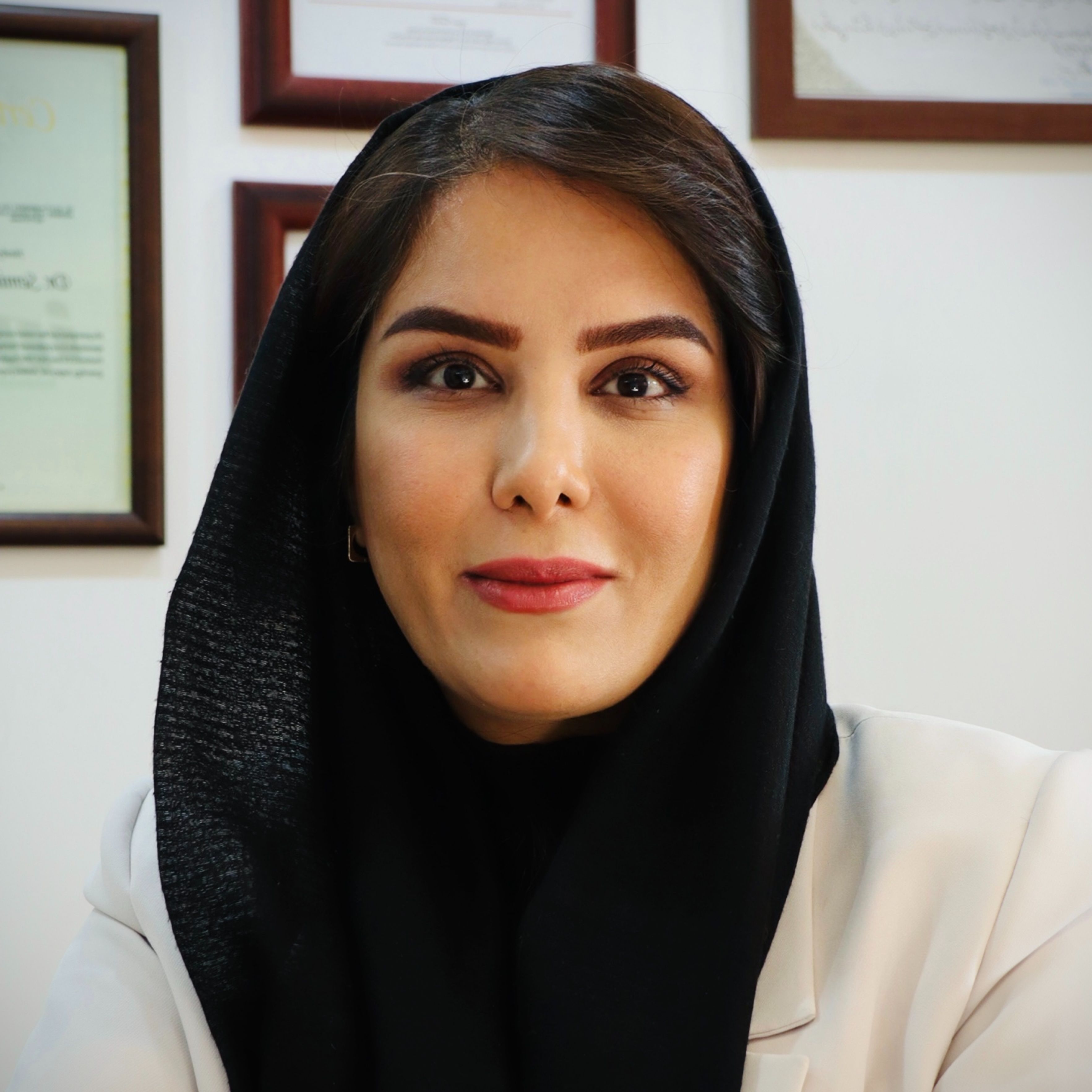 دکتر سمیرامیس هوشیار