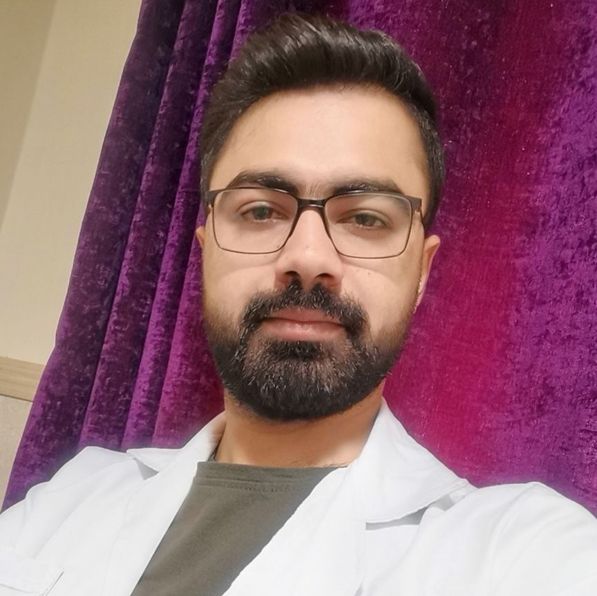 محمود علامی نژاد