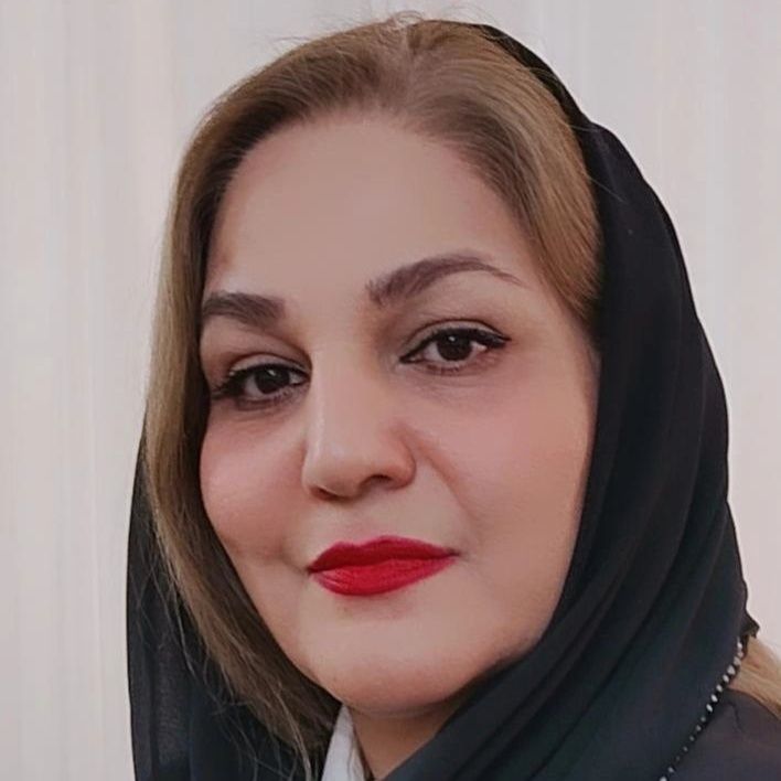 زهره حاجی زاده