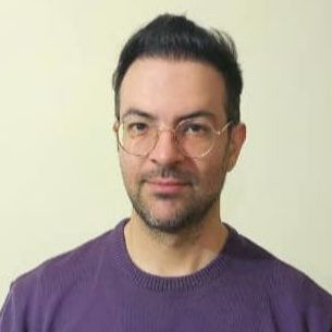 دکتر احمدرضا حکمت نیا