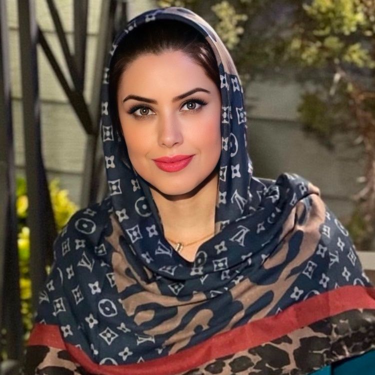 شهناز بیرق دار