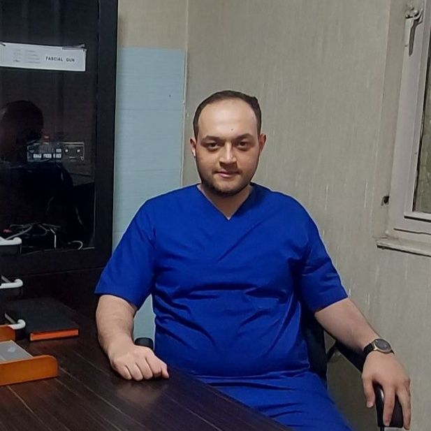 آرمین آذین فر