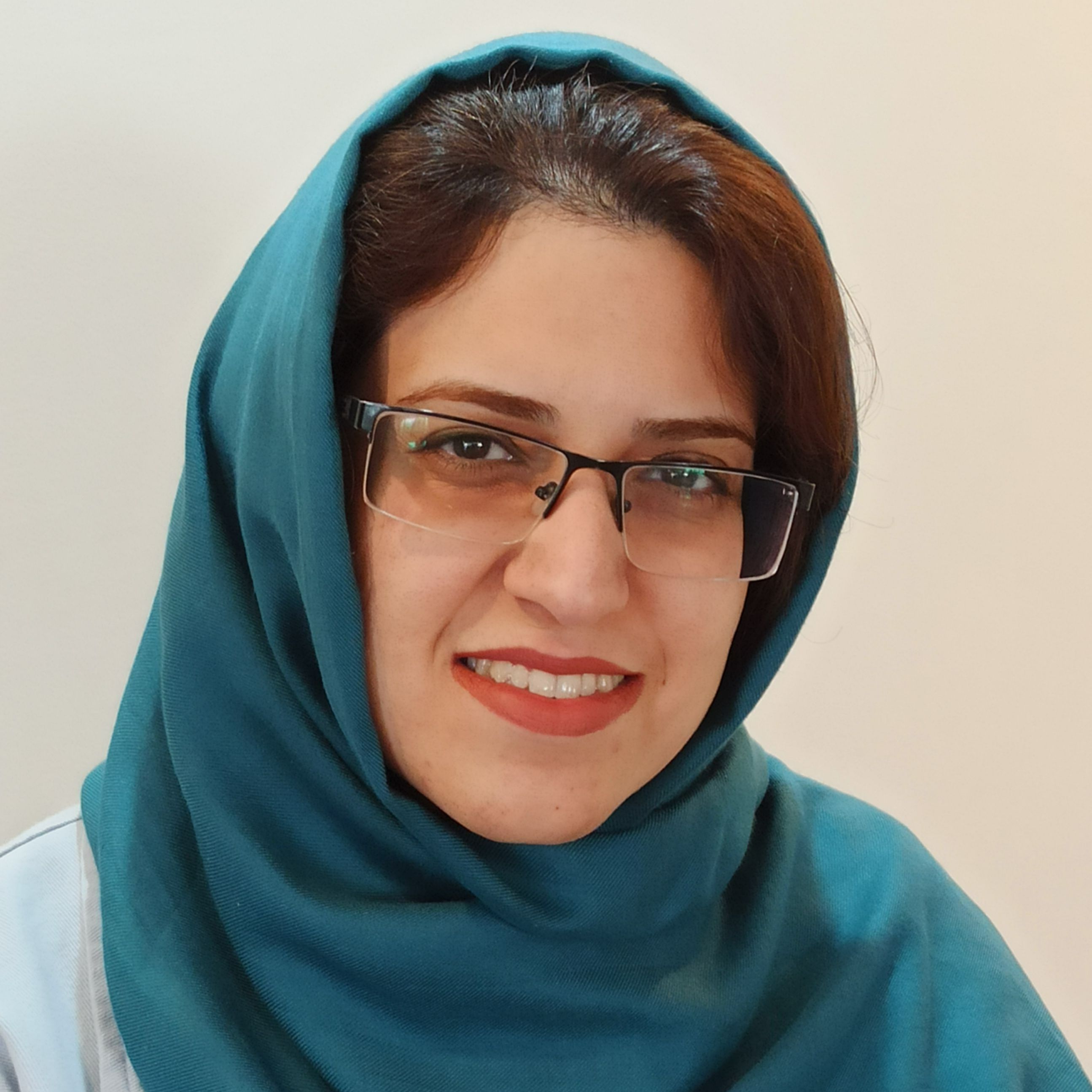 دکتر آزاده سمسار کازرونی