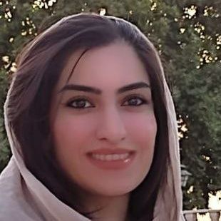 منا عزیزی