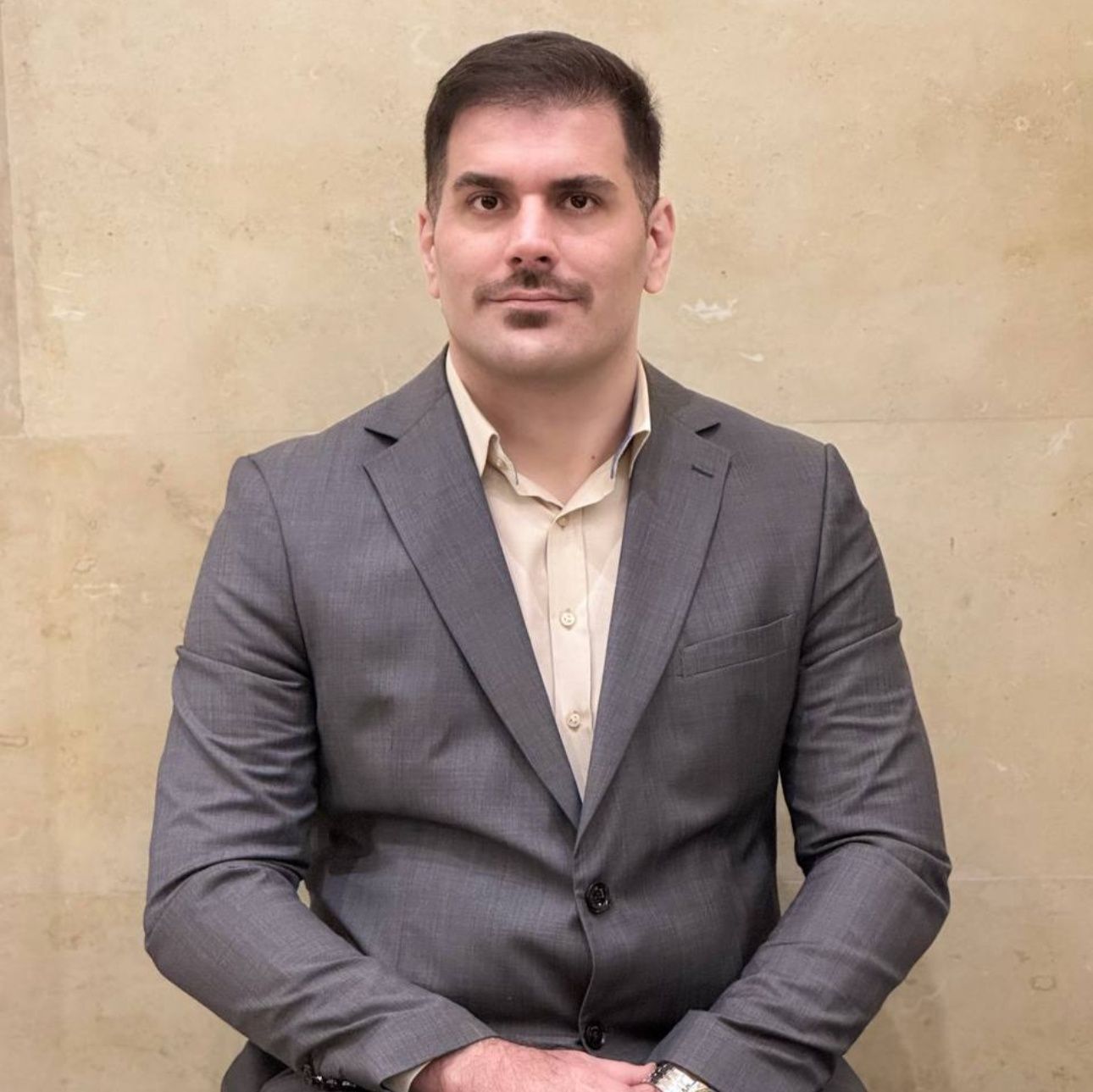 دکتر وحید مرادی